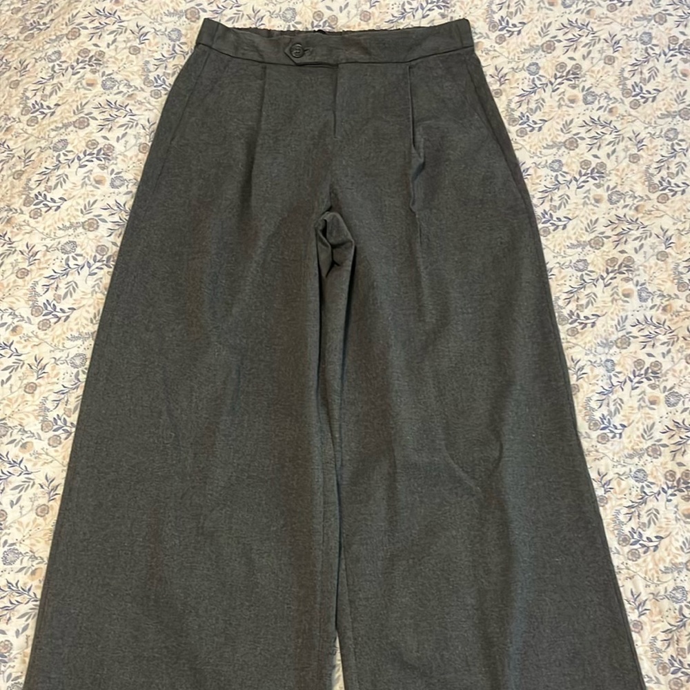 Wide leg pants